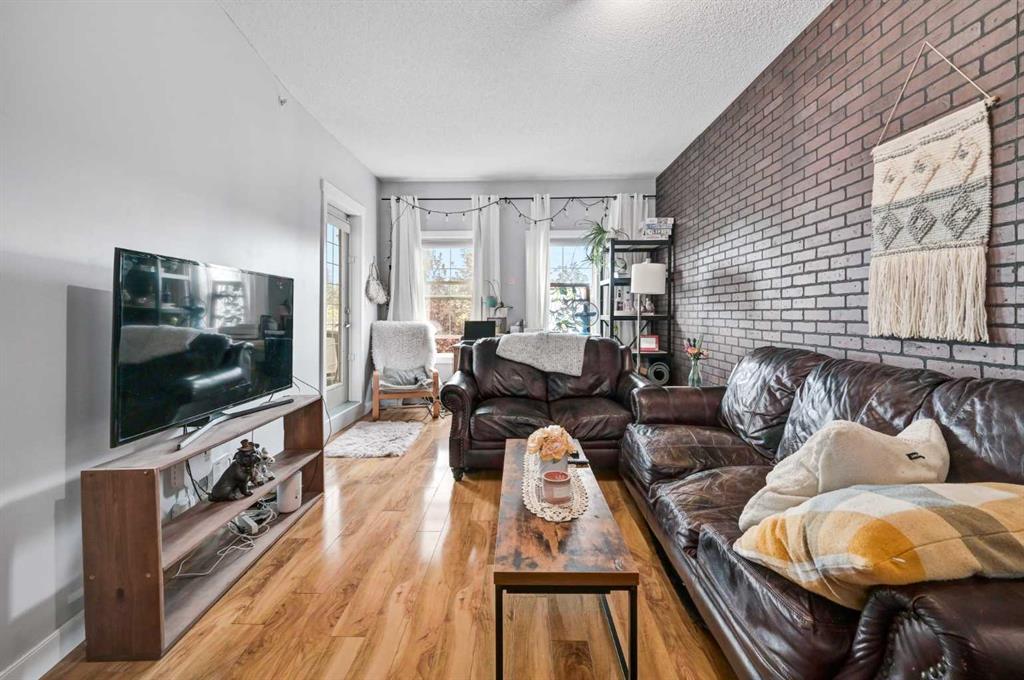 Picture of 2112, 5605 Henwood Street SW, Calgary Real Estate Listing