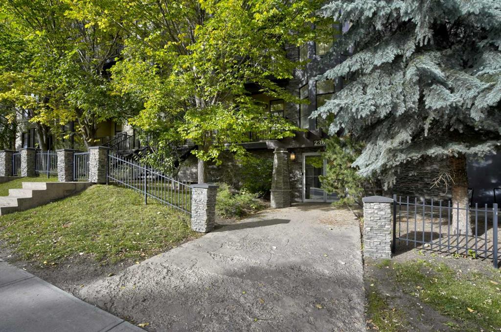 Picture of 202, 2307 14 Street SW, Calgary Real Estate Listing