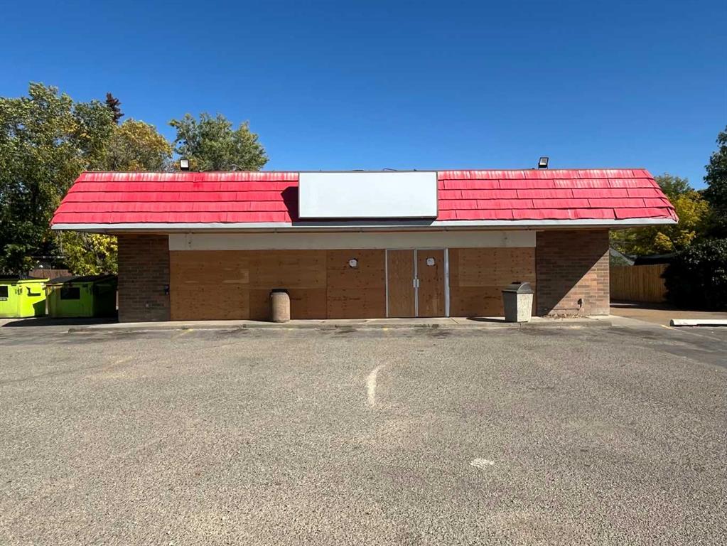 Picture of 208 Railway Avenue E, Drumheller Real Estate Listing