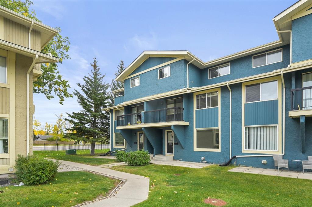 Picture of 1004, 2200 Woodview Drive SW, Calgary Real Estate Listing