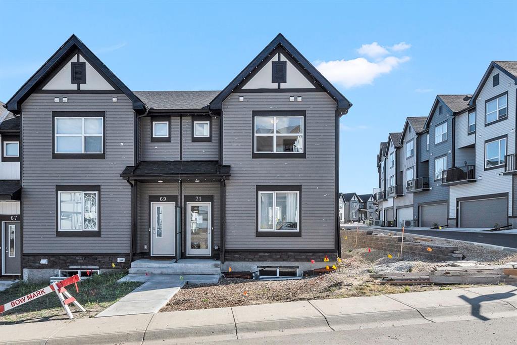 Picture of 71 Evanscrest Common NW, Calgary Real Estate Listing