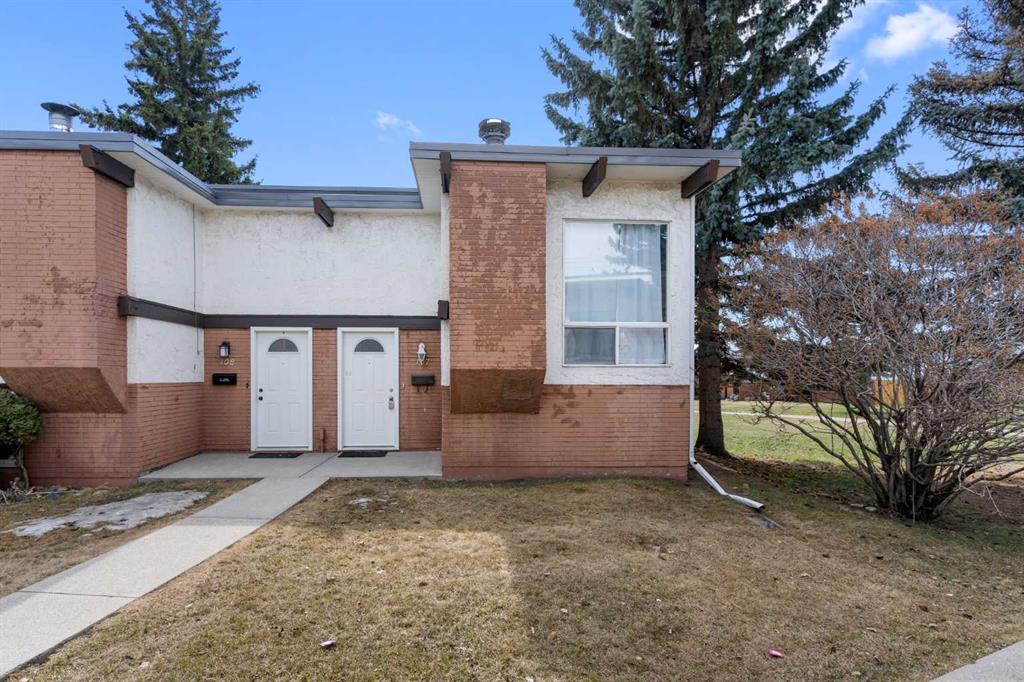 Picture of 107 Pinemont Bay NE, Calgary Real Estate Listing