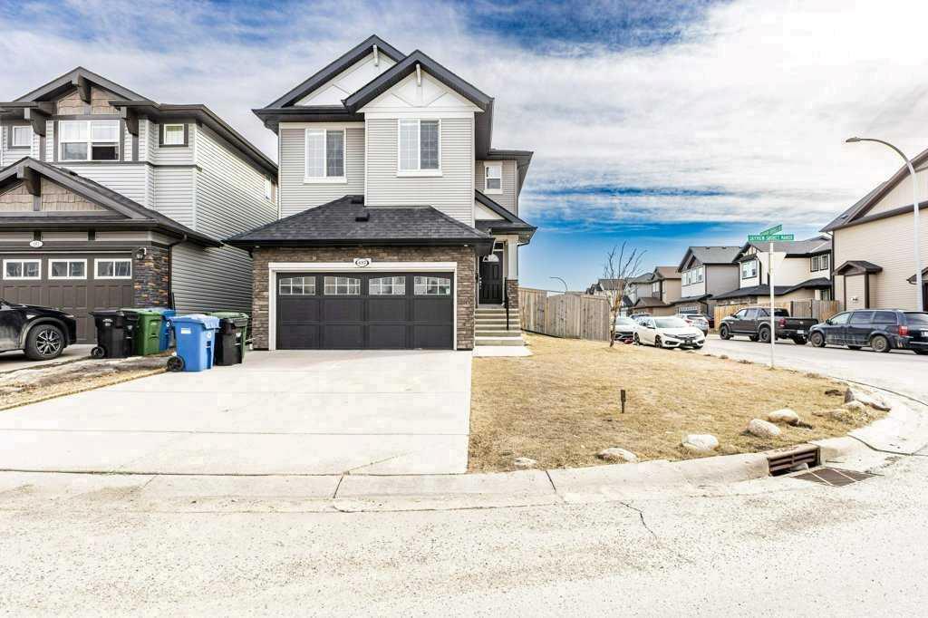 Picture of 457 Skyview Shores Manor NE, Calgary Real Estate Listing