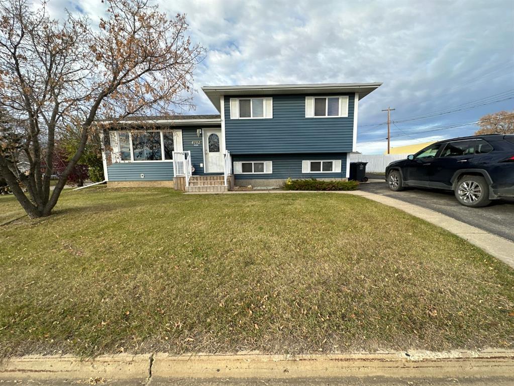 Picture of 4702 54 Avenue , Grimshaw Real Estate Listing