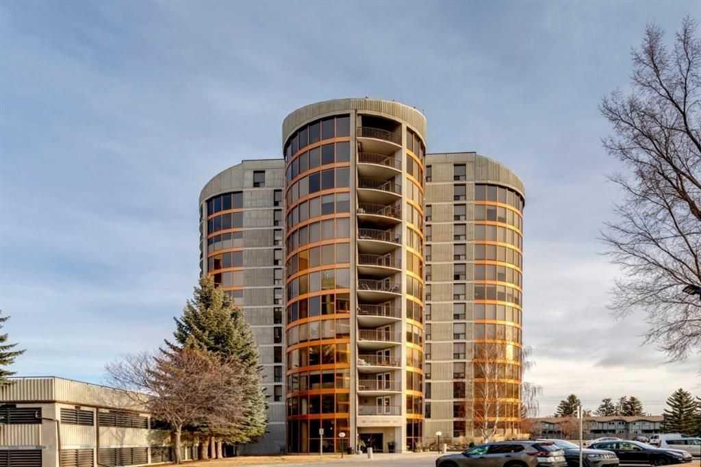 Picture of 221, 20 Coachway Road SW, Calgary Real Estate Listing