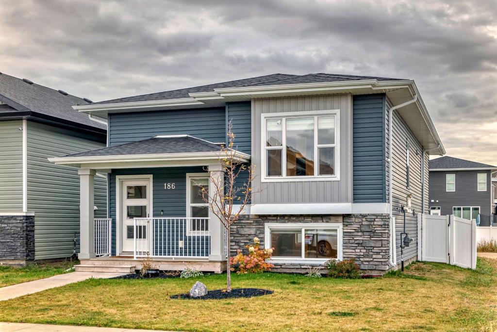 Picture of 186 Livingston Close , Red Deer Real Estate Listing