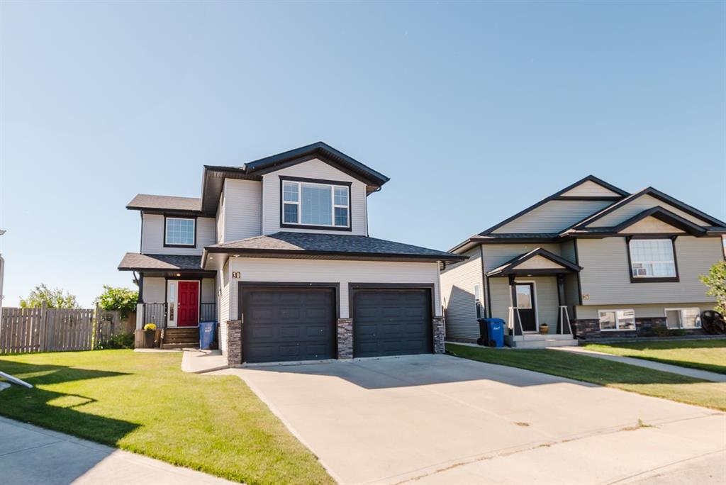 Picture of 30 Morton Close , Penhold Real Estate Listing