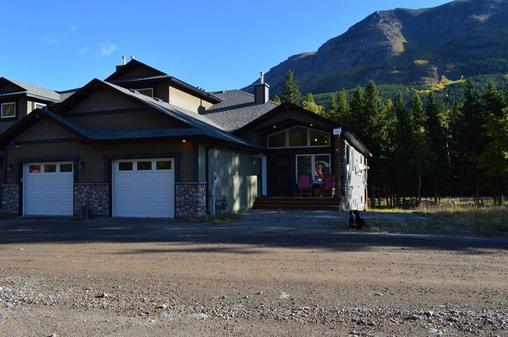 Picture of 401 Castle Mountain Way  , Rural Pincher Creek No. 9, M.D. of Real Estate Listing