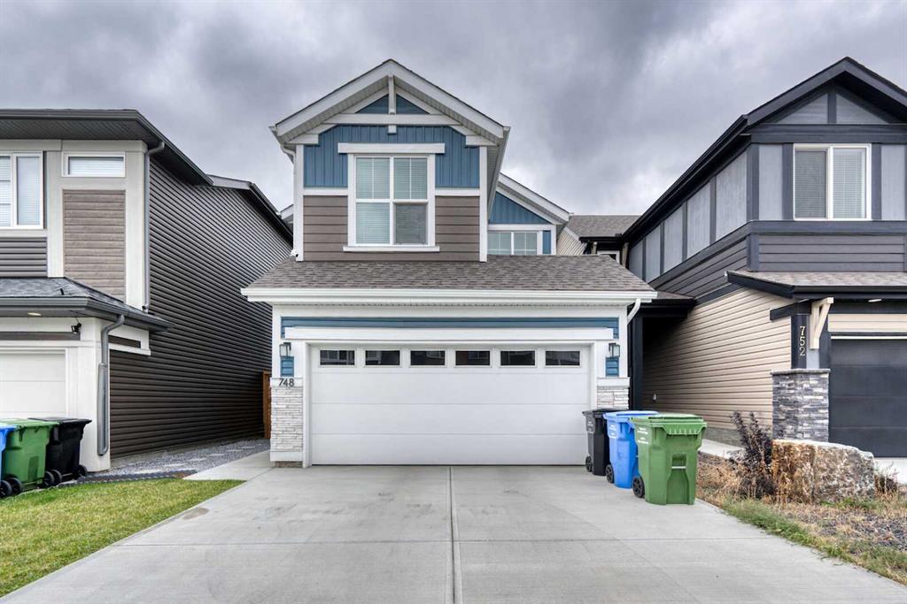 Picture of 748 Seton Circle SE, Calgary Real Estate Listing