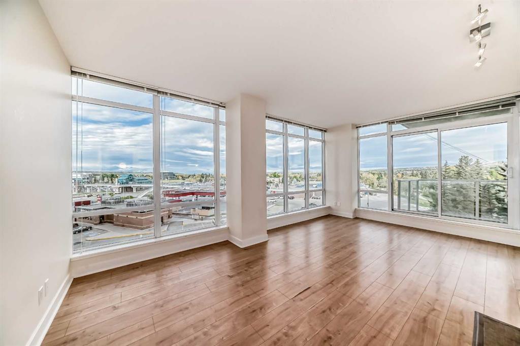 Picture of 513, 30 Brentwood Common NW, Calgary Real Estate Listing