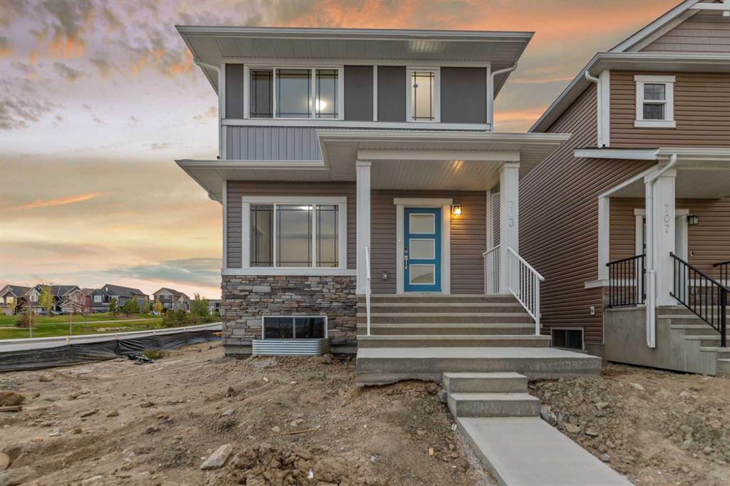 Picture of 703 Bayview Hill SW, Airdrie Real Estate Listing