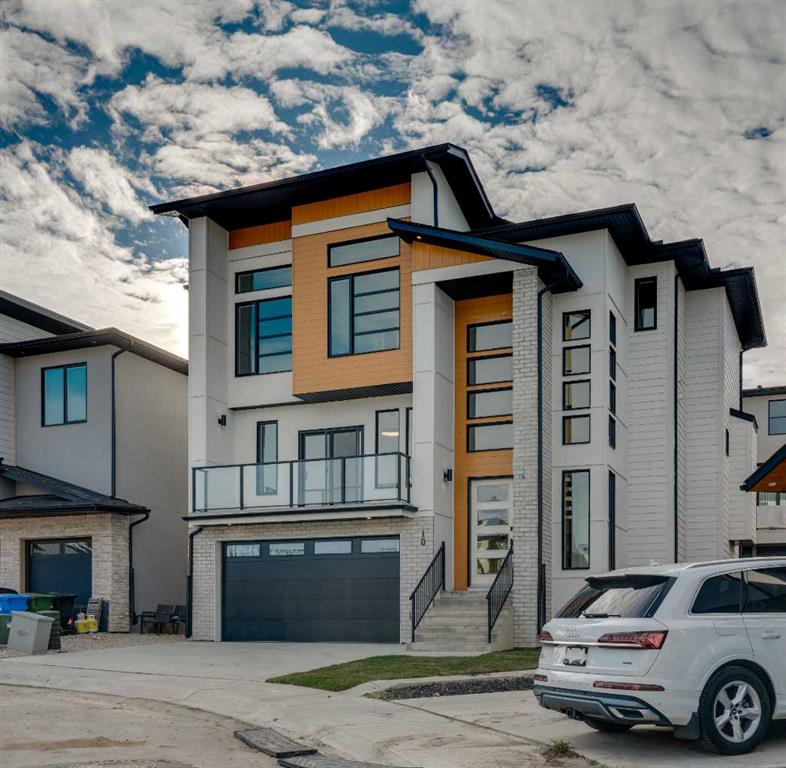 Picture of 10 Straddock Bay SW, Calgary Real Estate Listing