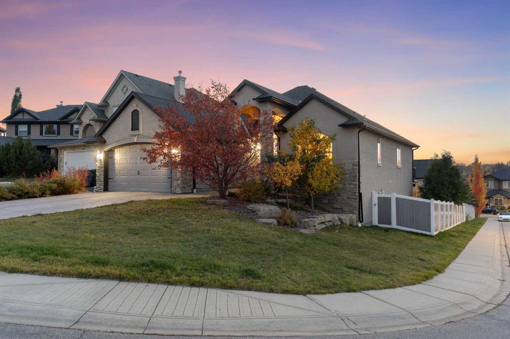 Picture of 204 Sienna Park Heath SW, Calgary Real Estate Listing