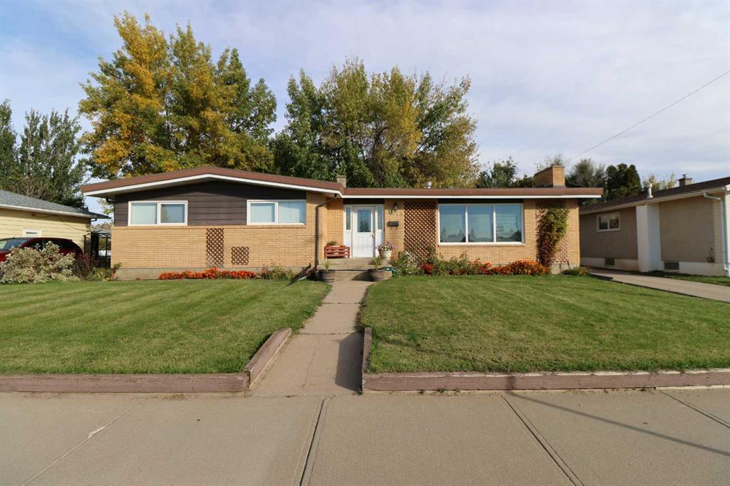 Picture of 4813 50 Avenue , Taber Real Estate Listing