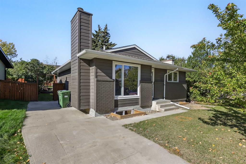 Picture of 7 Deerbow Place SE, Calgary Real Estate Listing