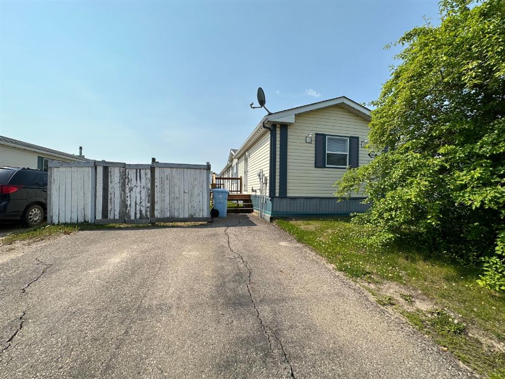 Picture of 109 Hoehne Street , Fort McMurray Real Estate Listing