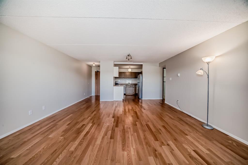 Picture of 718, 5204 Dalton Drive NW, Calgary Real Estate Listing