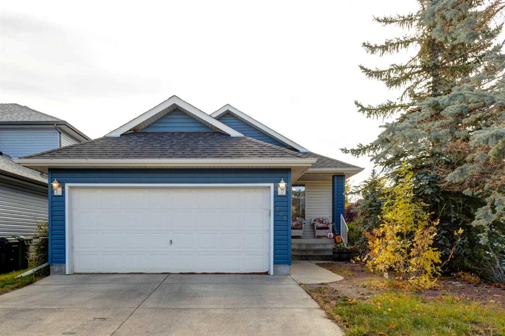 Picture of 205 Somerset Drive SW, Calgary Real Estate Listing