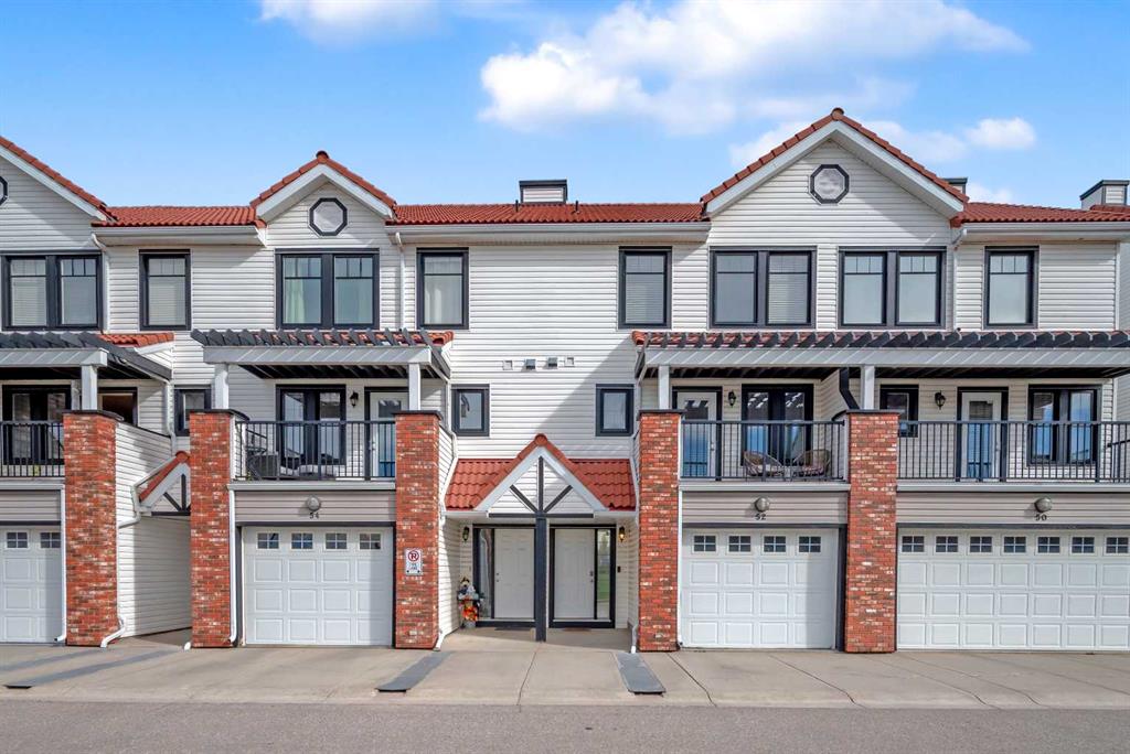 Picture of 52 Royal Oak Lane NW, Calgary Real Estate Listing