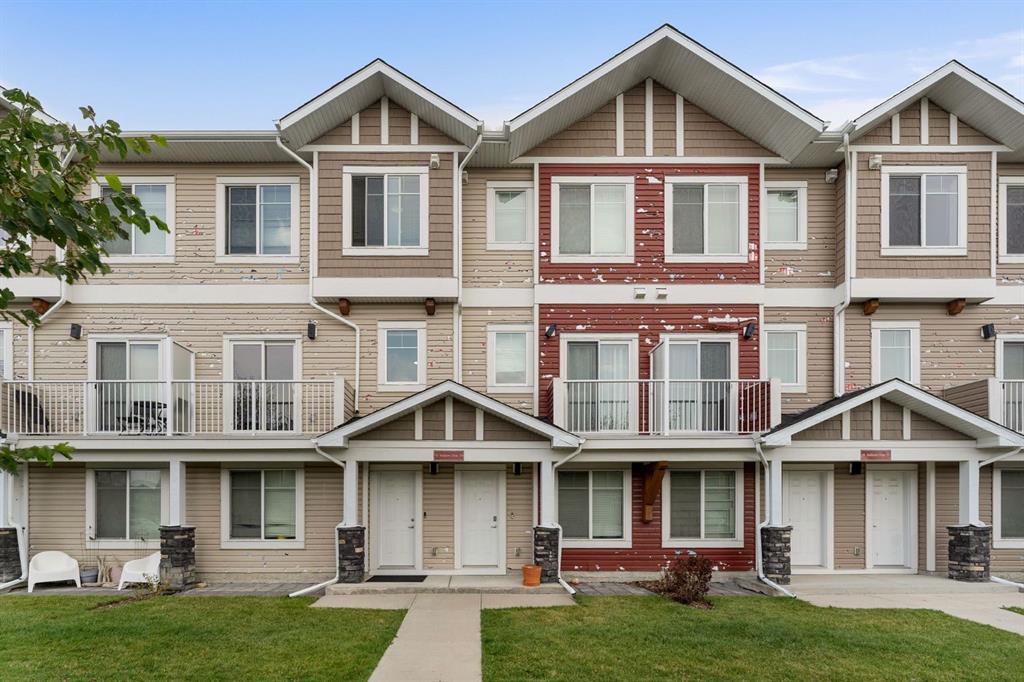 Picture of 11 Redstone Circle NE, Calgary Real Estate Listing