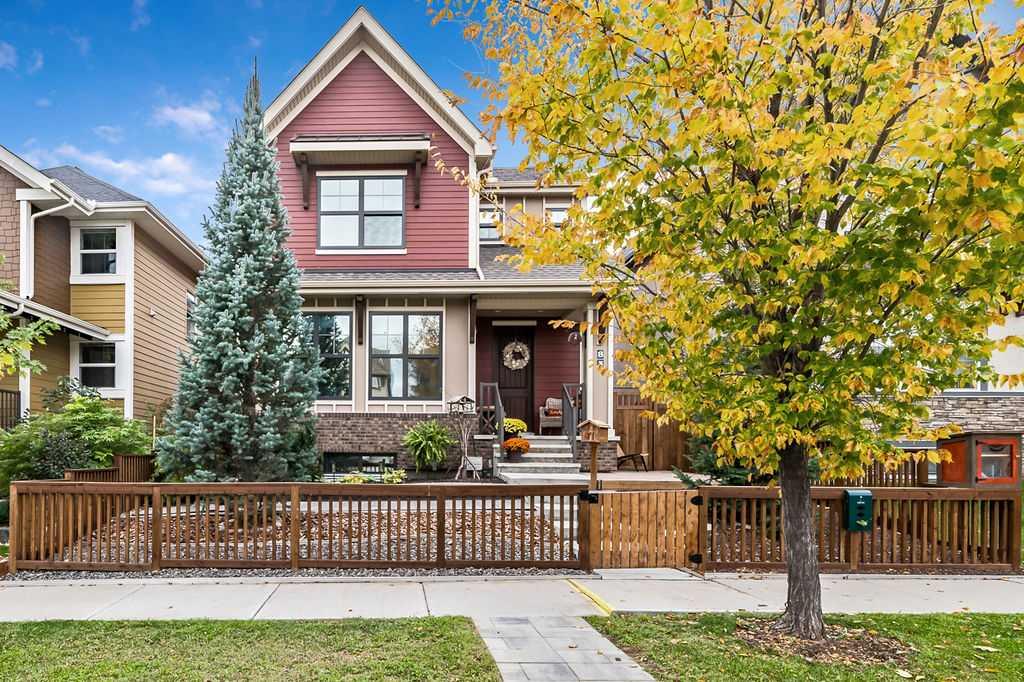 Picture of 83 Masters Avenue SE, Calgary Real Estate Listing