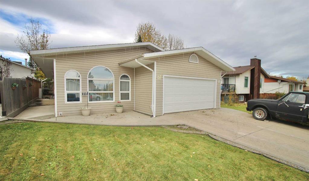 Picture of 113 Hansen Drive , Hinton Real Estate Listing