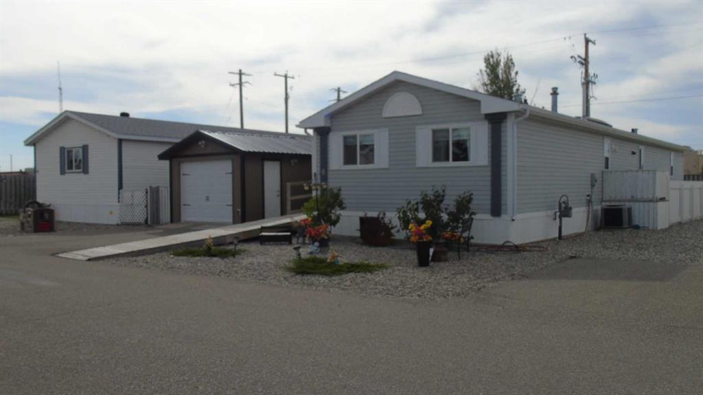 Picture of 8 Palomino Road , Fort Macleod Real Estate Listing