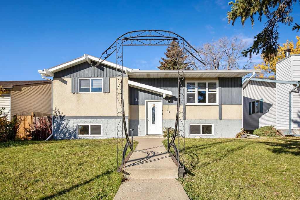 Picture of 211 WHITESIDE Road NE, Calgary Real Estate Listing