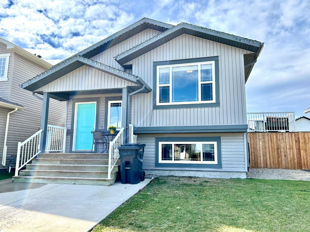 Picture of 4614 7  , Coalhurst Real Estate Listing