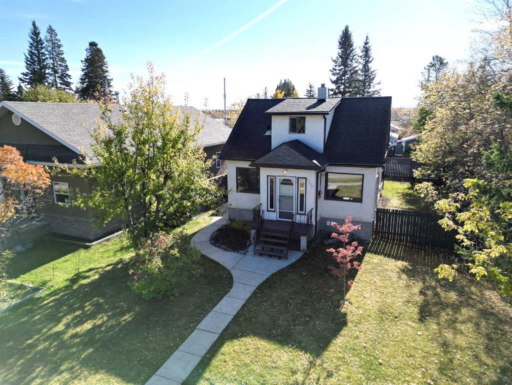 Picture of 4525 6 AVE  , Edson Real Estate Listing