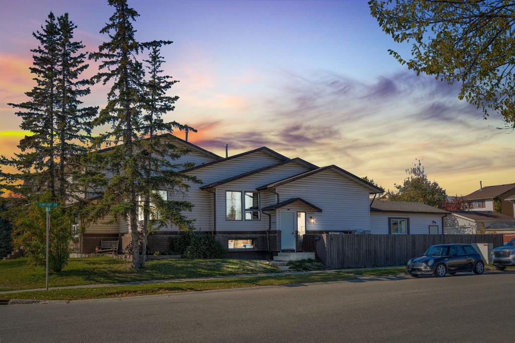 Picture of 6736 43 Avenue NE, Calgary Real Estate Listing