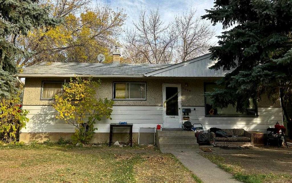 Picture of 1703 16 Avenue S, Lethbridge Real Estate Listing