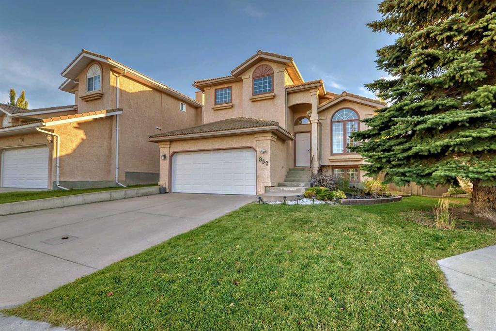 Picture of 832 Sierra Morena Place SW, Calgary Real Estate Listing