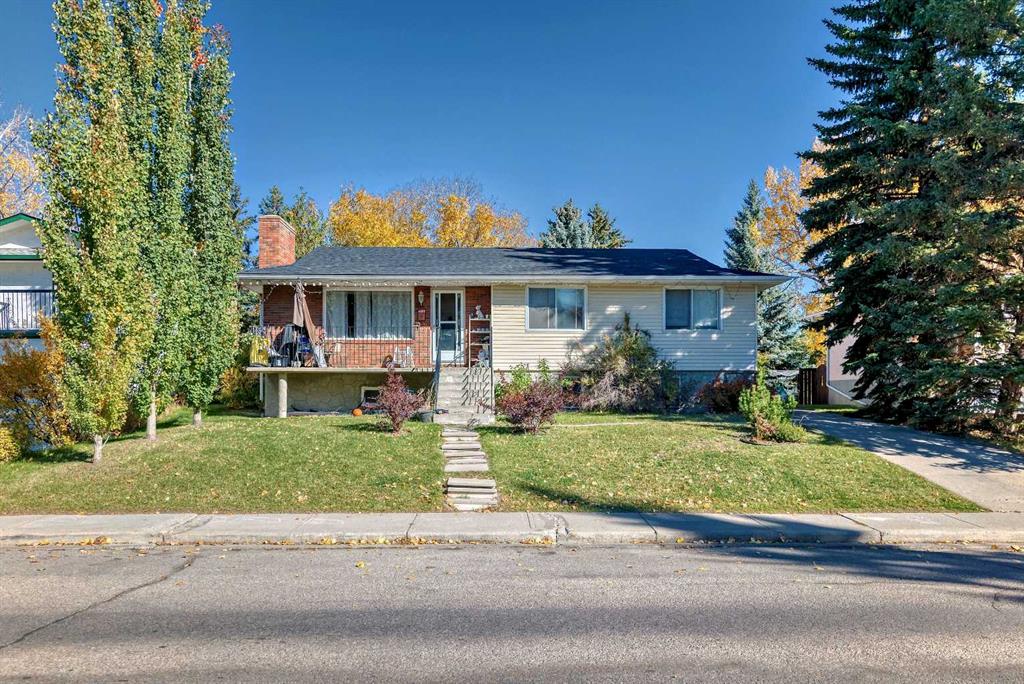 Picture of 5044 Dalhart Road NW, Calgary Real Estate Listing