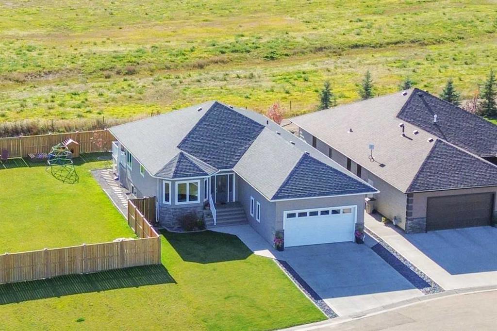 Picture of 6923 Meadowview Close , Stettler Real Estate Listing