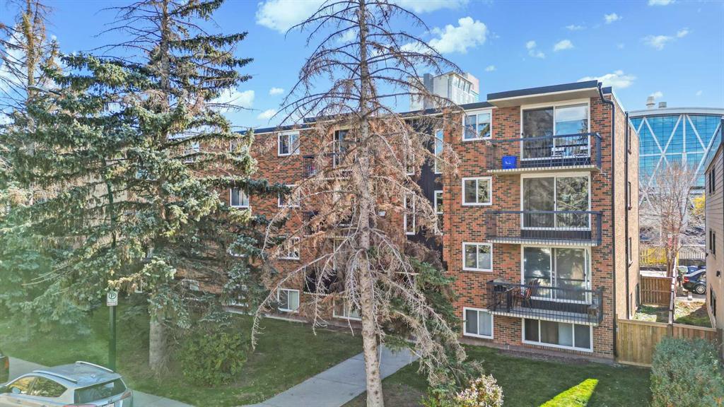 Picture of 301, 1231 17 Avenue NW, Calgary Real Estate Listing