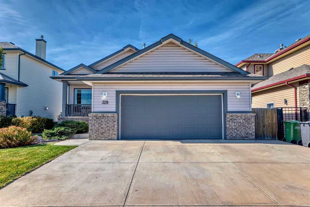 Picture of 328 COVE Road , Chestermere Real Estate Listing