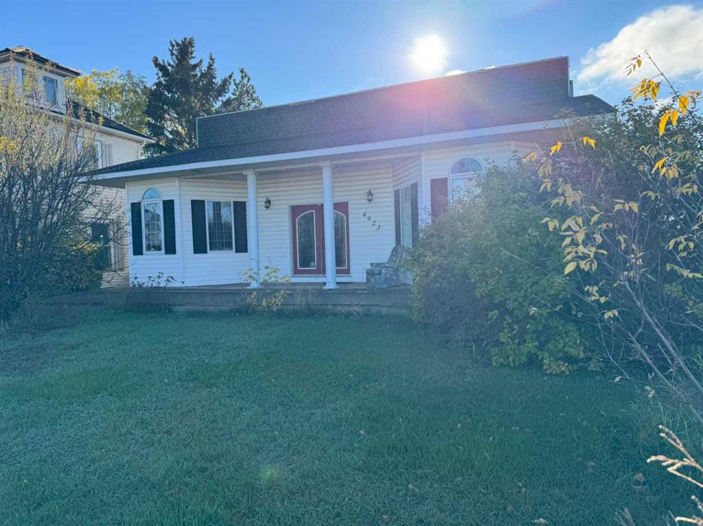 Picture of 4923 49 Street , Hardisty Real Estate Listing