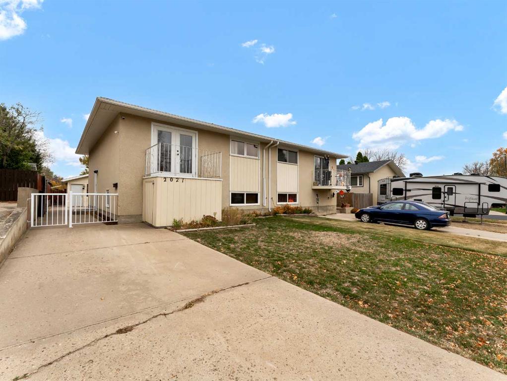 Picture of 2021 Hawke Crescent NE, Medicine Hat Real Estate Listing