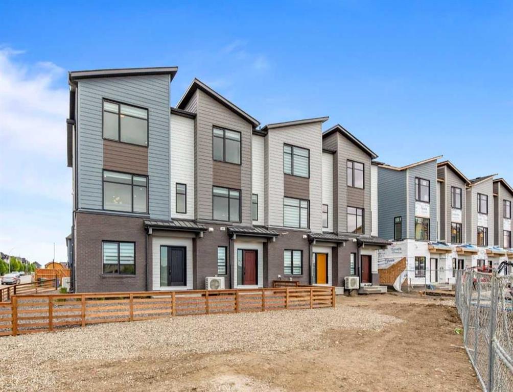 Picture of 895 Mahogany Boulevard SE, Calgary Real Estate Listing