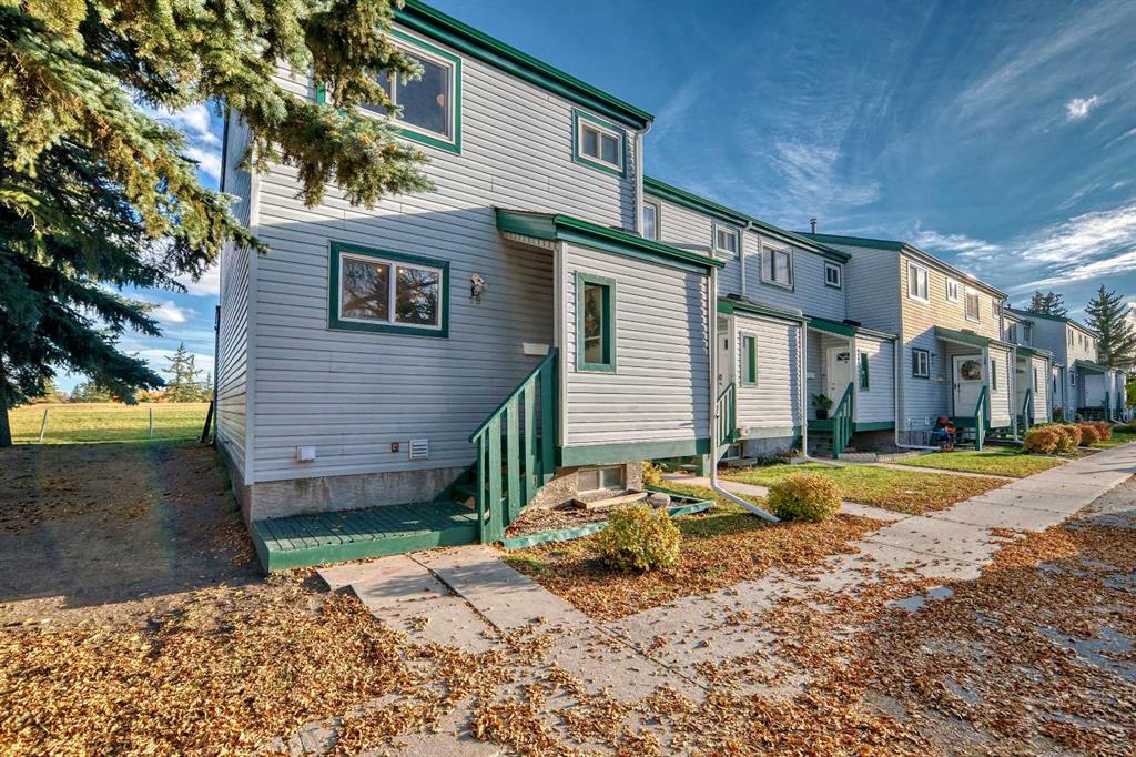 Picture of 19, 131 Templehill Drive NE, Calgary Real Estate Listing