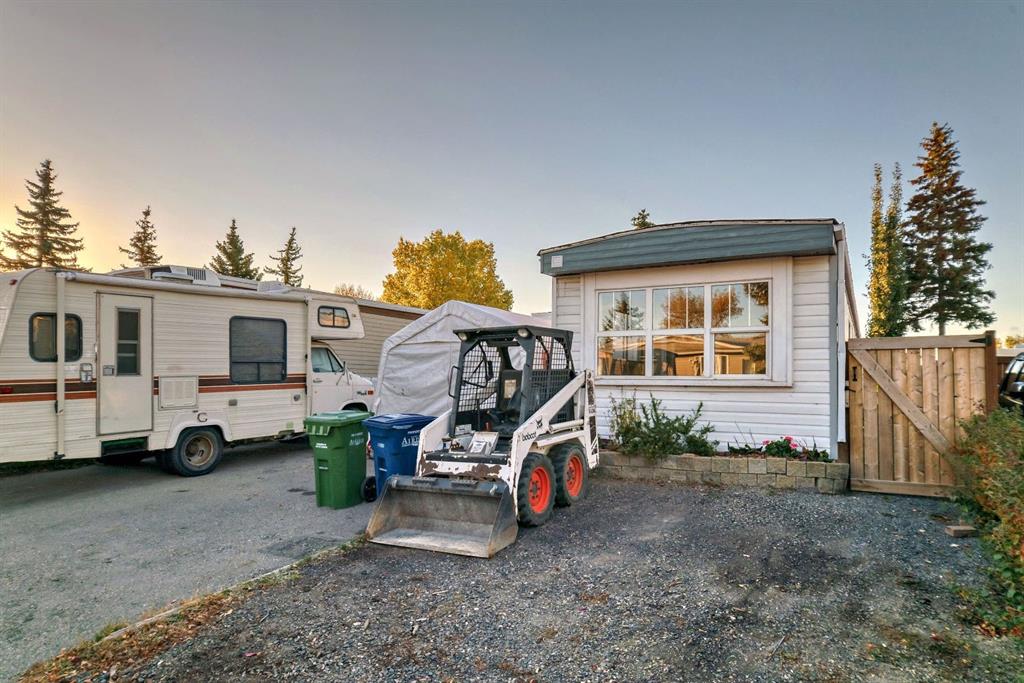 Picture of 113 Big Springs Drive SE, Airdrie Real Estate Listing