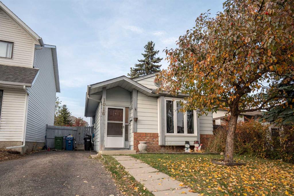 Picture of 1016 Woodview Crescent SW, Calgary Real Estate Listing