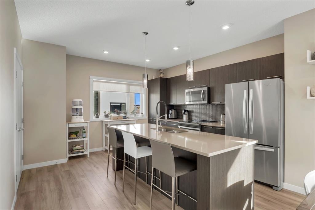 Picture of 701, 218 Sherwood Square NW, Calgary Real Estate Listing