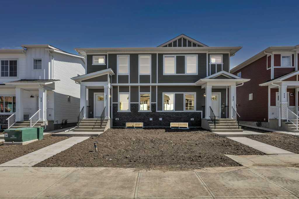 Picture of 636 Dawson Drive , Chestermere Real Estate Listing