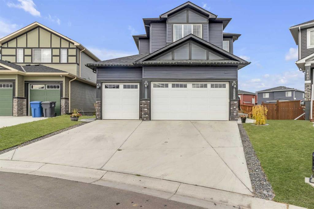 Picture of 1410 Price Close , Carstairs Real Estate Listing