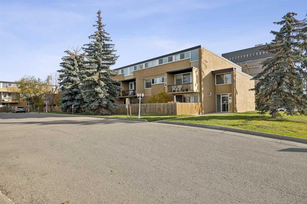 Picture of 211, 7007 4A Street SW, Calgary Real Estate Listing