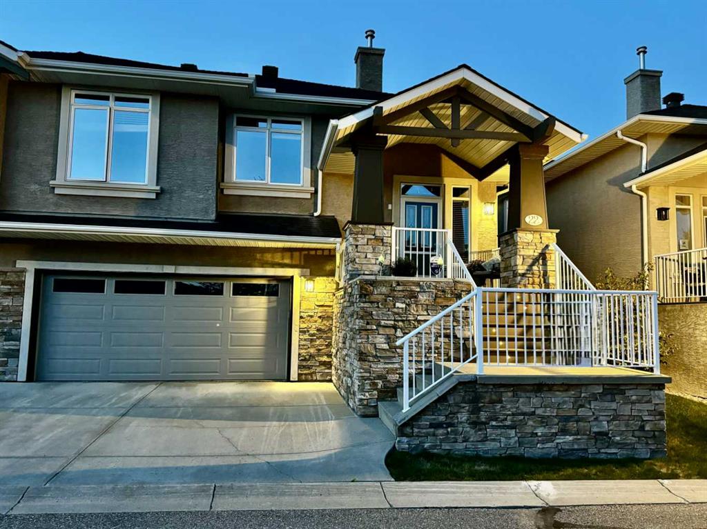 Picture of 22 Discovery Woods Villas SW, Calgary Real Estate Listing