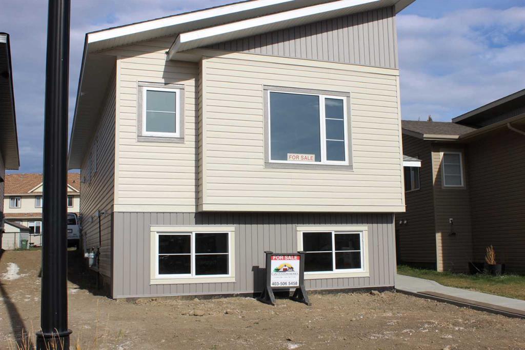 Picture of 58 Livingston Close E, Red Deer Real Estate Listing