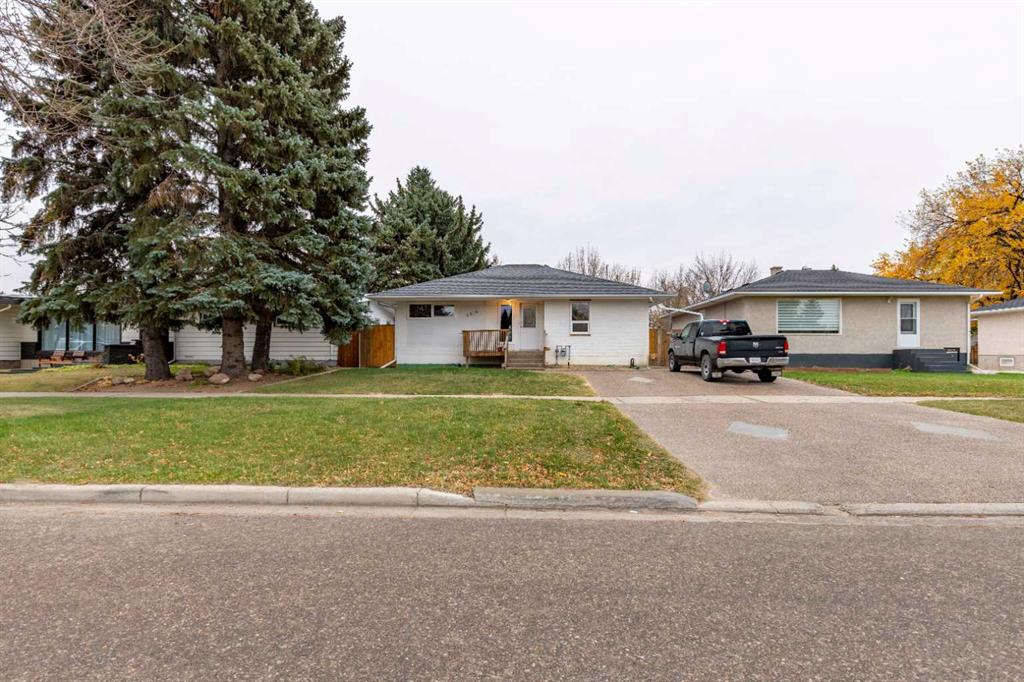 Picture of 4816 51 Avenue , Taber Real Estate Listing